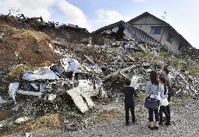 Kumamoto marks 1-year anniversary of massive quake