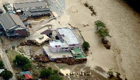 11 dead, 3 missing in northern Japan after typhoon