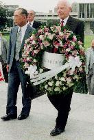 Hiroshima-inspired Nobel Peace Prize winner Rotblat dies