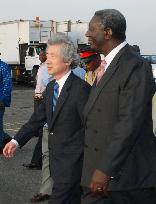 Koizumi arrives in Ghana