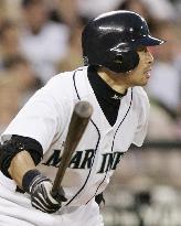 Ichiro records 2,500 hits in Japan, major leagues