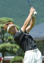 Kadokawa takes lead at New Caterpillar Mitsubishi tournament