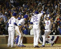 Cubs beat Dodgers in Game 1 of National League Championship