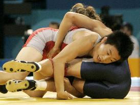 (1) Japanese wrestlers off to strong in elimination matches