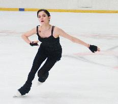 Figure skating: Medvedeva back for European c'ships