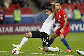 Soccer: Germany, Chile play to 1-1 draw