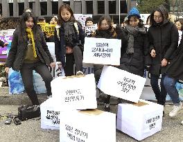 Japan-South Korea "comfort women" deal