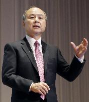 SoftBank earnings report