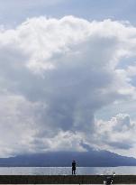 Alert level remains high for Sakurajima