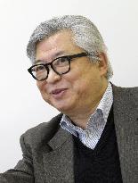 Japanese writer Hosaka gives interview