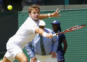 Wawrinka in Wimbledon 3rd-round match