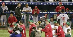 Mexico defeats Team USA, Japan reaches semis at WBC