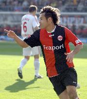 Takahara opens season account in Frankfurt defeat