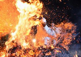 Man braves fire sparks at festival in southwestern Japan