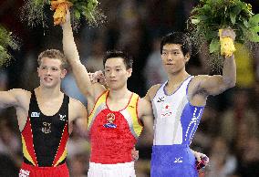 China's Yang Wei wins men's individual at world championships