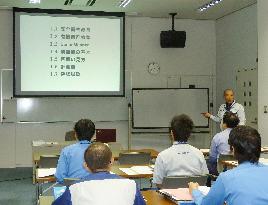 Lecture held to nurture young engineers in plane manufacturing