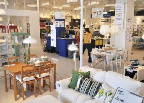 IKEA opens 1st small outlet in Japan