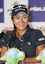 Ueda, Miyazato meet press on eve of Fields Open