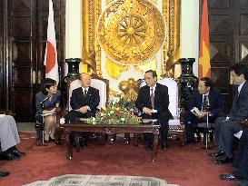 Japan offers 20 bil. yen aid package to Vietnam