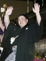 Sumo: New Year tournament winner Tamawashi