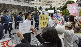 Court grants bail to prominent antibase activist in Okinawa