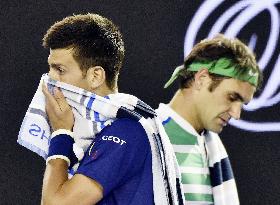Djokovic defeats Federer en route to Australian Open finals