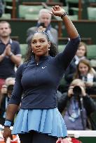 Serena Williams crushes Rybarikova in French Open 1st round