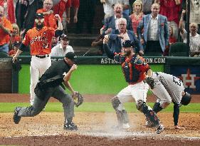 Baseball: Astros take ALCS opener