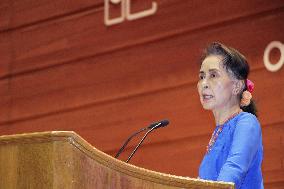 Myanmar leader Aung San Suu Kyi