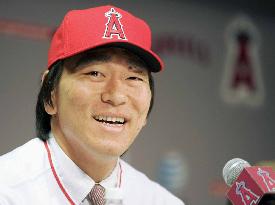 (CORRECTED) Matsui introduced as Angels player