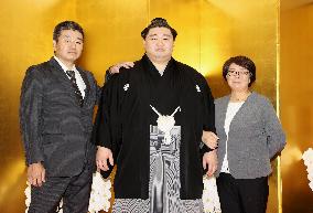 Sumo: Shodai earns promotion to ozeki