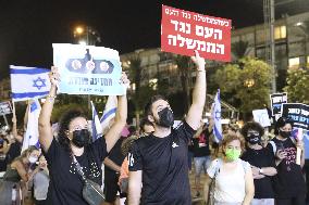 Anti-Netanyahu protest in Tel Aviv