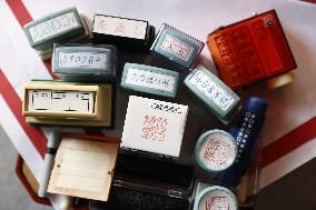 "Memorial" for hanko seals discarded due to digitalization in Japan