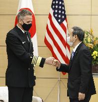 Talks between Suga, U.S. commander