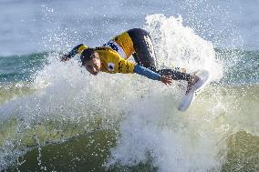 Surfing: Sara Wakita at Japan Open