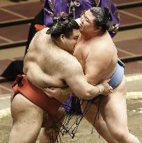 November Grand Sumo Tournament