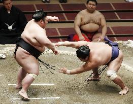 November Grand Sumo Tournament