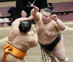 November Grand Sumo Tournament