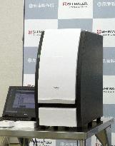 Low-price PCR testing device