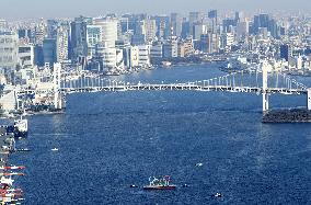 Reinstallation of Olympic rings in Tokyo Bay