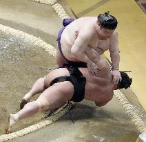 New Year Grand Sumo Tournament