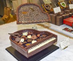 Valentine's Day campaign at department store in Osaka