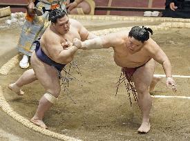 New Year Grand Sumo Tournament