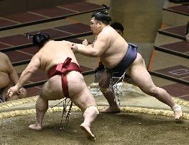 New Year Grand Sumo Tournament