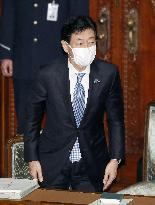 Japan lower house OKs revisions to coronavirus and infectious disease laws