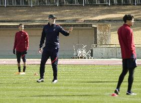 Football: Kashima Antlers preseason training