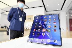Huawei launches new foldable smartphone