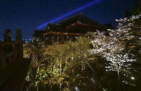 Kiyomizu-dera temple