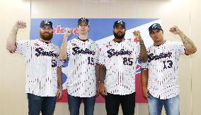 Baseball: New foreign players introduced by Yakult