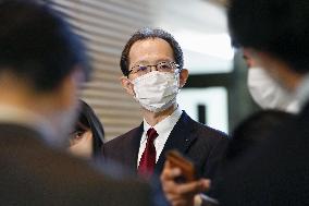 Fukushima governor meets with Japan PM Suga
